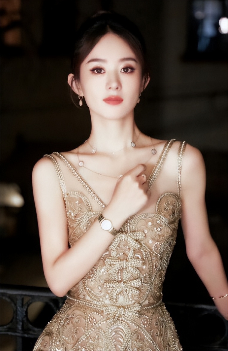 冯绍峰也没想到，被官媒高调官宣喜讯的赵丽颖，证实陈晓没说错