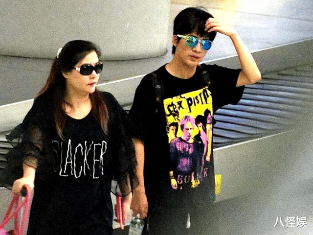 大张伟现身上海，双手叉腰看着妻子像在撒娇，刘迎瘦了气场仍好强