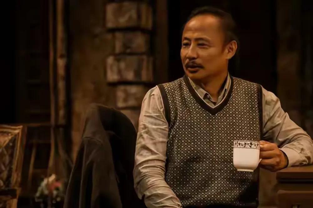 周野茫是一个好演员，戏演得好，而其隐忍力超强，很像林冲