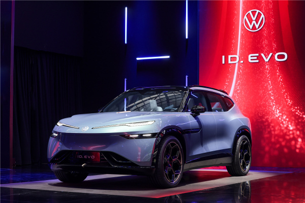 大众三箭齐发!专为中国定制,德国网友破防