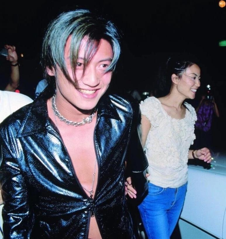 有新欢忘旧爱?缺席儿子18岁生日的谢霆锋, 被庾澄庆\上了一课\