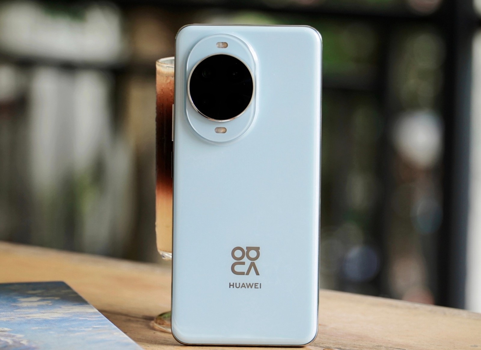 華為努力沖銷量，512GB+紅楓鏡頭+30倍變焦，低至3249元