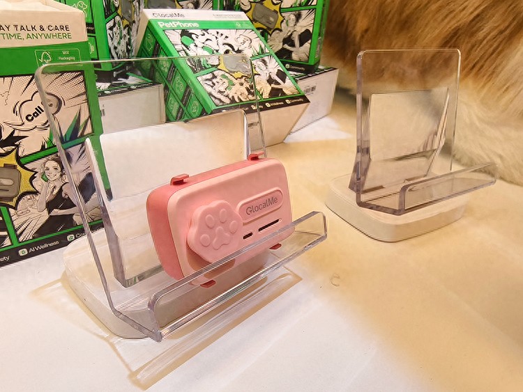 全球首款宠物智能手机!PetPhone亮相2025亚宠展GlocalMe展台