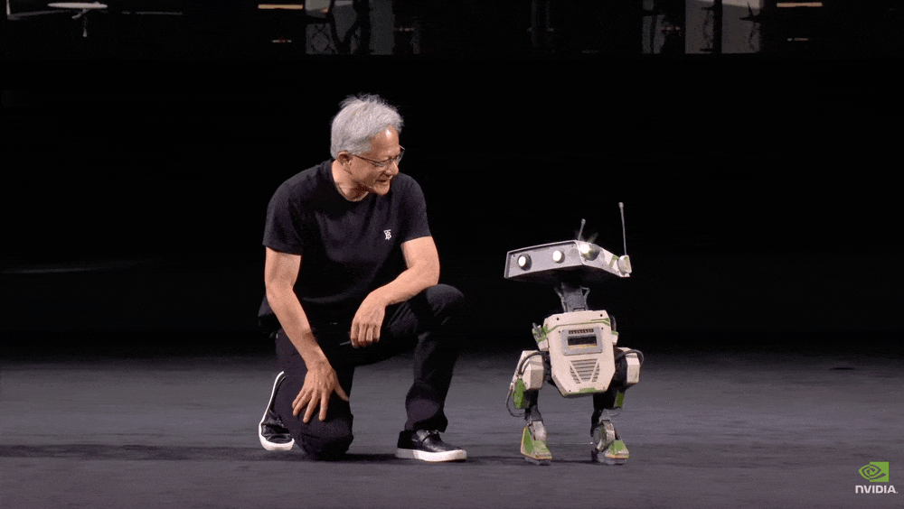 黄仁勋巴黎演讲：欧洲在建20座AI工厂，两年AI基建算力将增长10倍