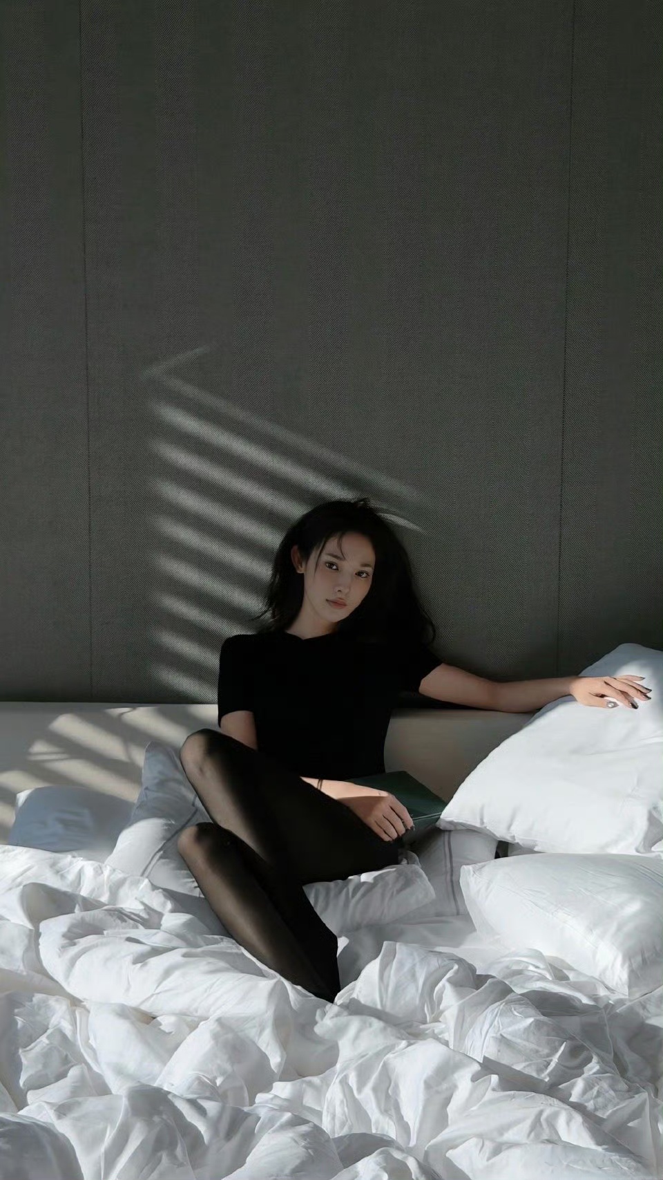 11.4娱乐瓜:肖战 杨紫 成毅 杨幂 白鹿 彭小苒 张凌赫 梁洁 李兰迪