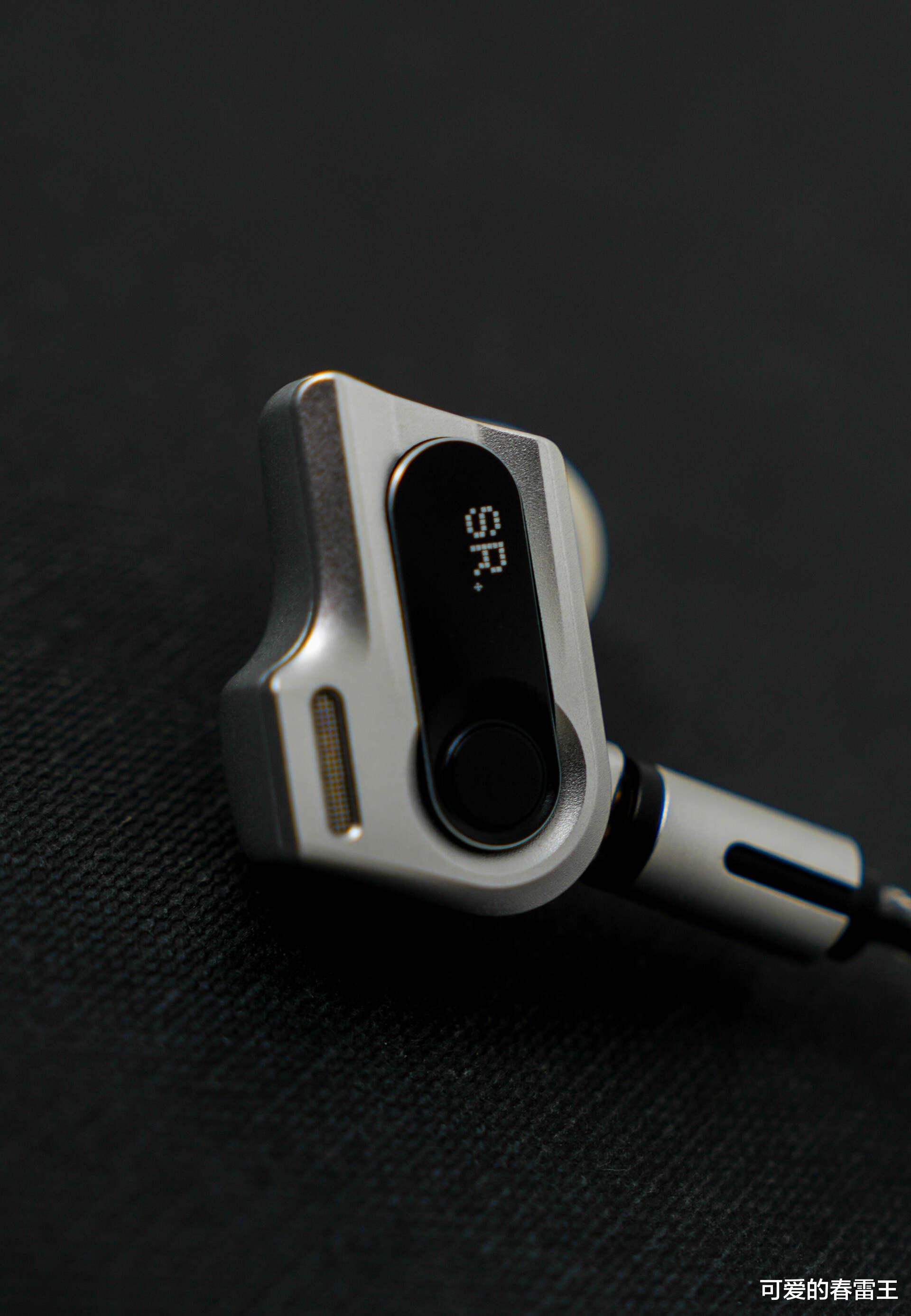 千元檔最強三動圈？七彩虹SR銀參考耳機深度評測