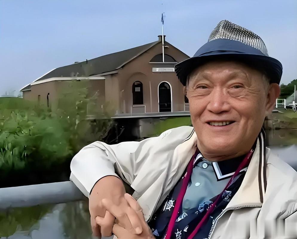 牛犇也没想到,曾在日本结婚生女的儿子,如今也成了一名老戏骨