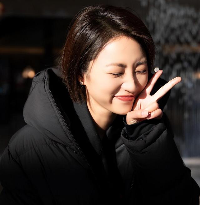 爷爷在影坛颇有威望,老公是北电院长,她却不走捷径靠演技走红