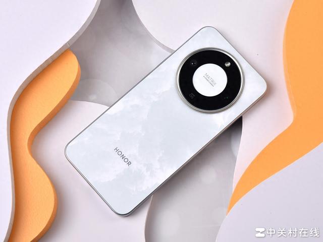 8300毫安時超級大電池到底有多耐用？榮耀X70續航體驗實測