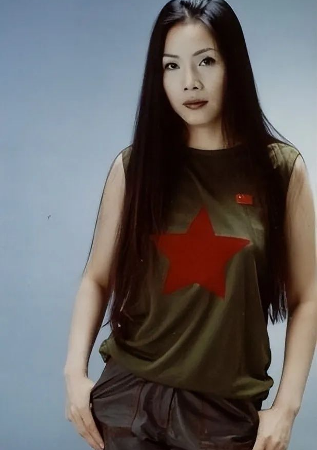 58岁定居澳洲生活的田震夫妇,已经走上了一条不归路