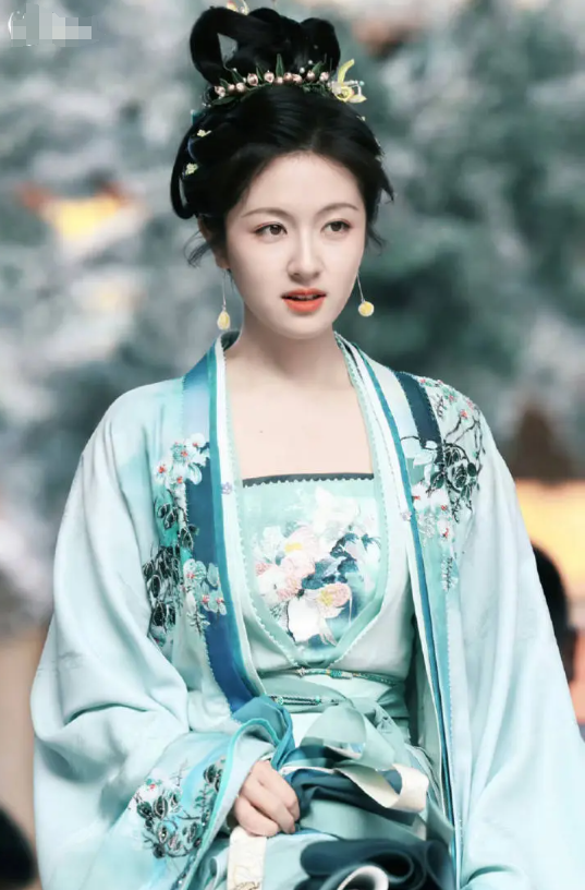 女演员长相多重要?看25岁李兰迪和22岁赵今麦,才知何为灵气逼人