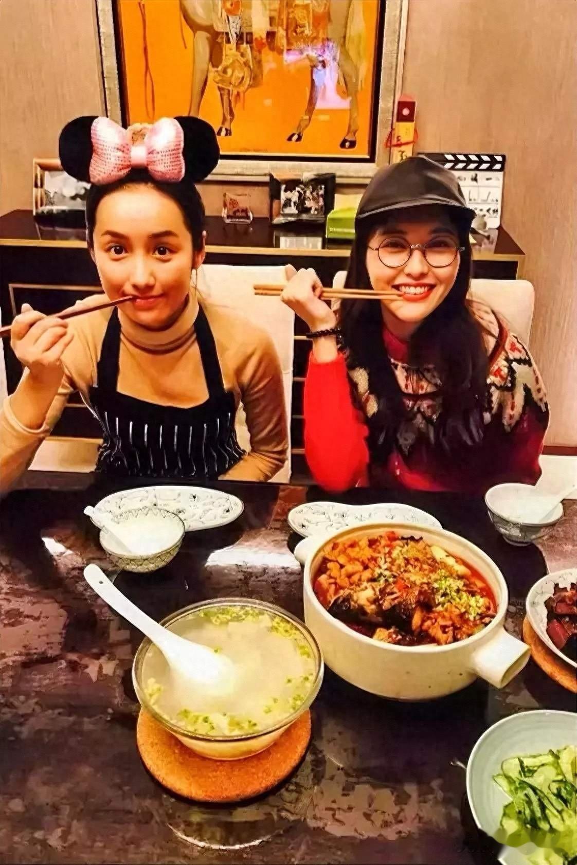 忍无可忍？吕一吐槽唐嫣：蹭饭3年不下200次！