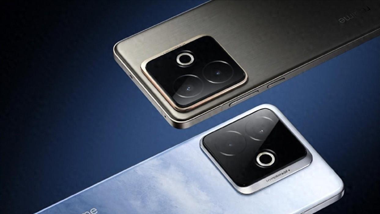 高管确认真我GT7 Pro将成为3月首个通过系统更新支持旁路充电机型