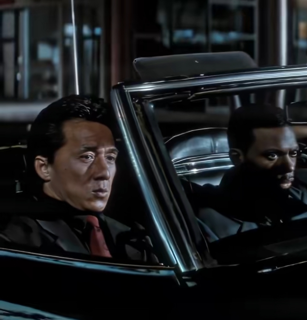 热搜第一！特朗普“催更”成龙：大哥，再跳一次空调外机呗？