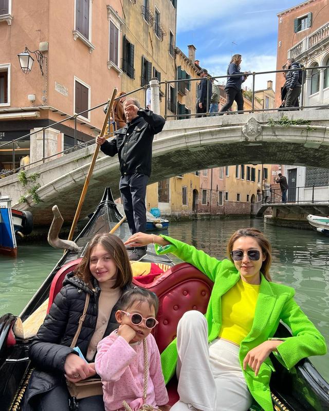 昔日TVB“御用宫女”,与63岁富豪老公结婚后隐退相夫教子