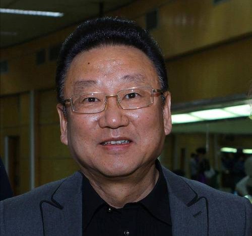 一群“白眼狼”,移民海外的老艺人纷纷回国,网友:滚回去