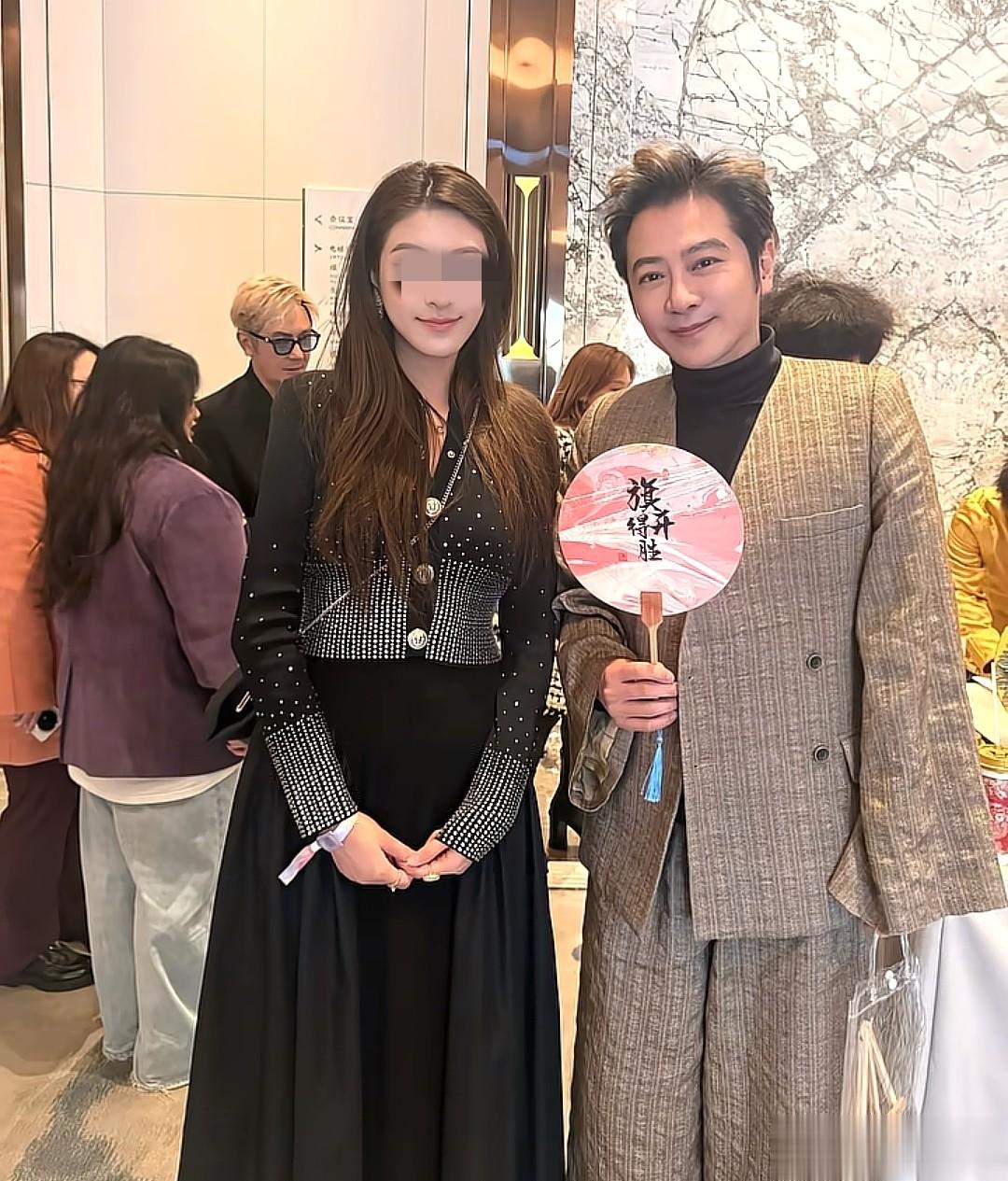 刚生完2个月！文咏珊现身豪门婚礼，气色好到不敢信！