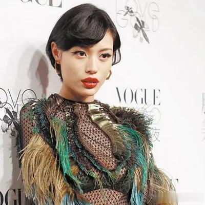 心疼葛荟婕,讨好女儿却无回应,夸赞章子怡是好妈妈,不喜森林北