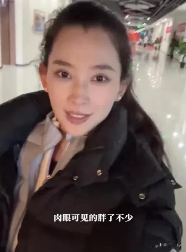 森林北出镜辟谣怀孕传闻，穿紧身运动装，狂跑5公里，腹部很平坦