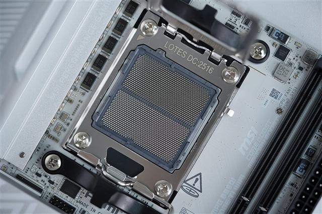 ITX小巧强悍!微星MPG B850I EDGE TI WIFI图赏