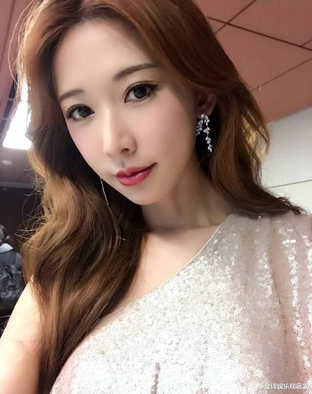 林志玲跳女团舞，自嘲51岁装可爱不好意思，香奈儿老了还是香奈儿