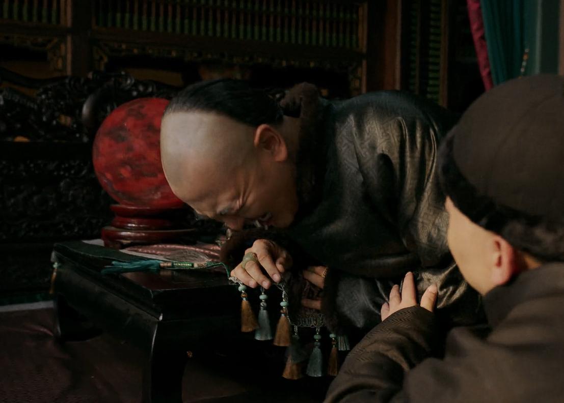 一颗老鼠屎坏一锅粥！《大生意人》49岁男配出场，成全剧最大败笔