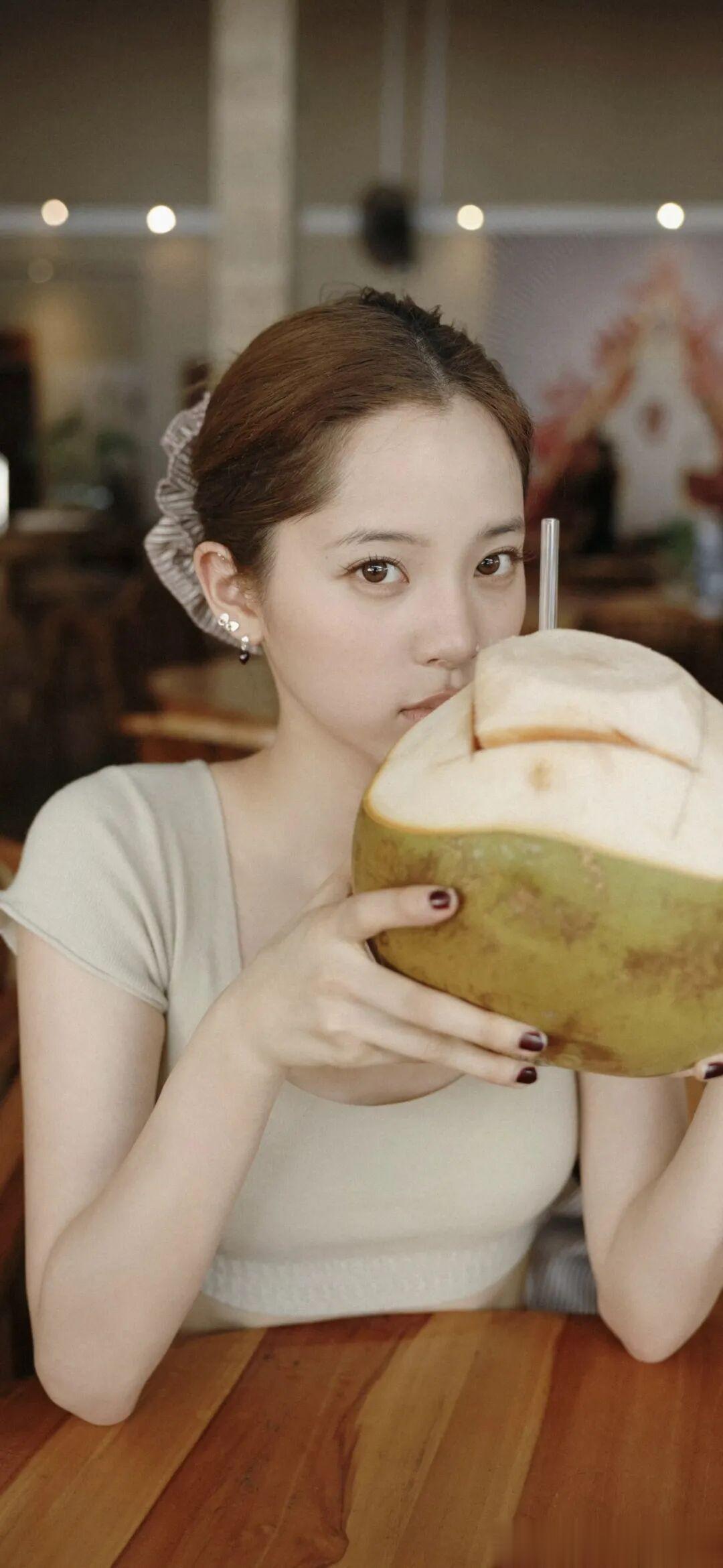 欧阳娜娜壁纸分享