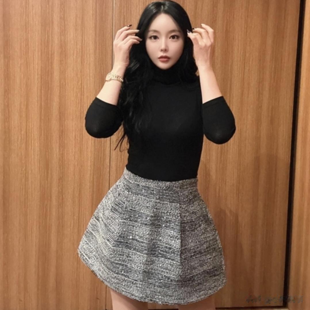 韩国女星洪真英身材走样疑似怀孕，她当场让男嘉宾检验：自己来看