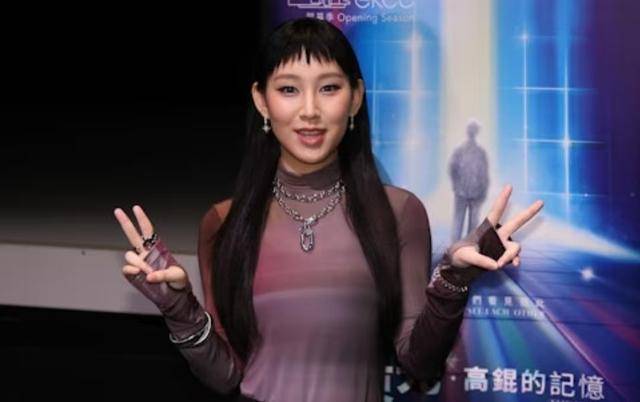 TVB小天后离巢自组工作室引关注！