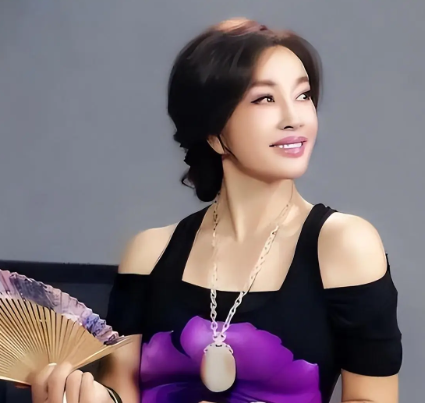 偷漏税风波没结束,就突传刘晓庆6月29日凌晨离世,本人紧急发声