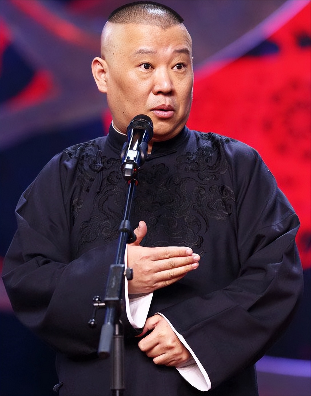 郭德纲公开发文，高调官宣喜讯，成为曹云金高攀不起的存在