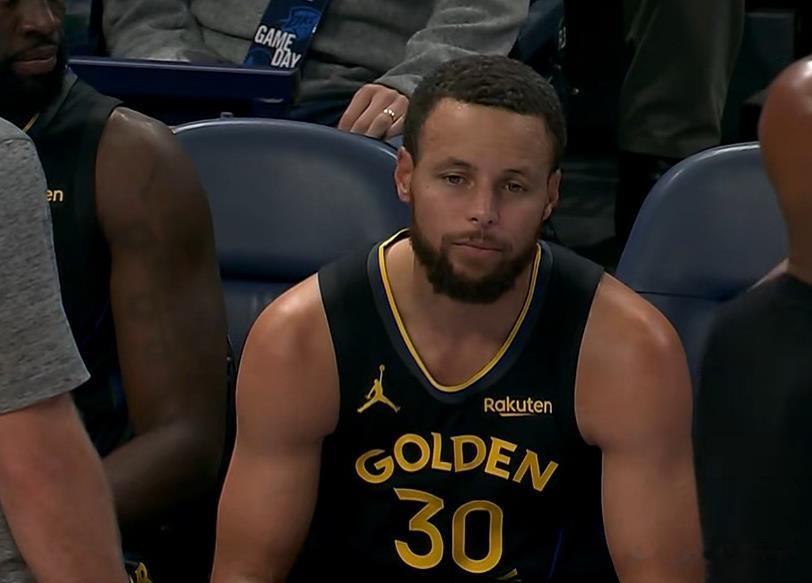 库里复出！勇士102-126惨败雷霆，看数据：有3大罪人！