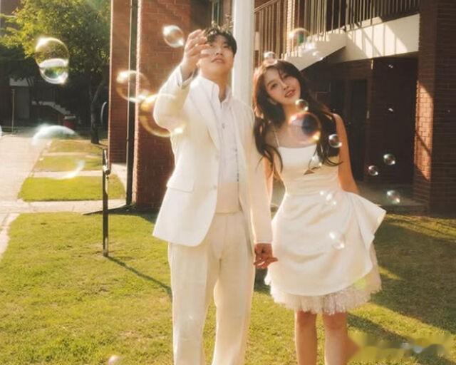 女团成员公开婚礼写真,准新郎路人颜值