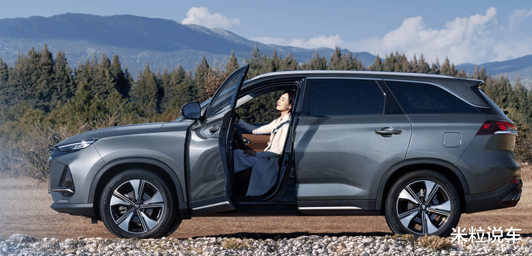长安“王牌SUV”！188马力喝92油，8万内大7座SUV，比小电车强