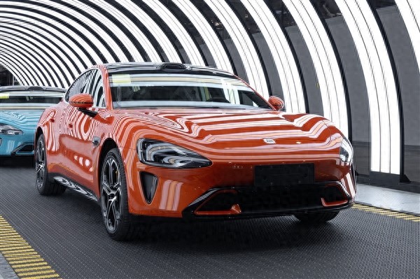 跑這么快干嘛 雷軍回應小米汽車性能過剩：只有這才能把車做好