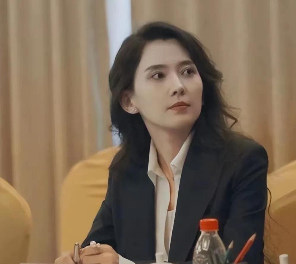 汪峰新女友现身健身房，李巧“幸福肥”造型曝光