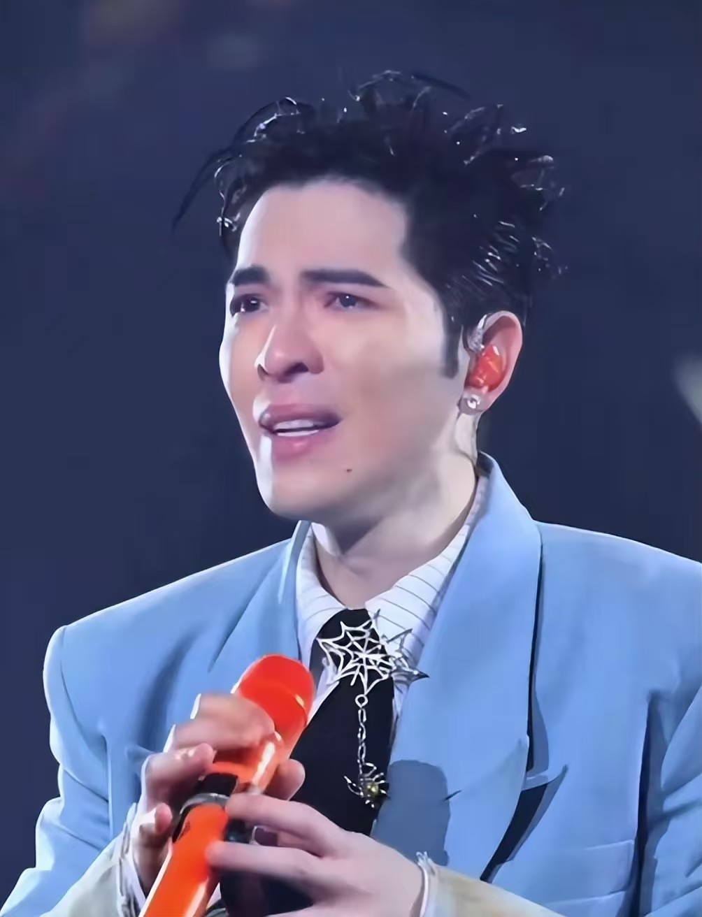 钱再多有什么用？结婚才2年，萧敬腾就尝到了“老妻少夫”的烦恼