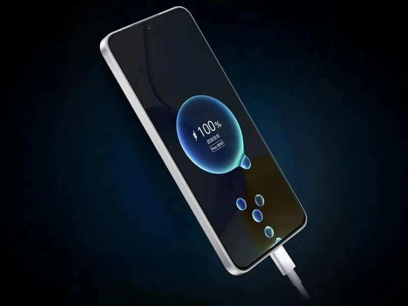 榮耀“亂套了”，6300mAh+12GB+256GB，旗艦手機降成“千元機”
