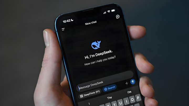 为什么大家爱叫它DeepSeek，而不是深度求索？