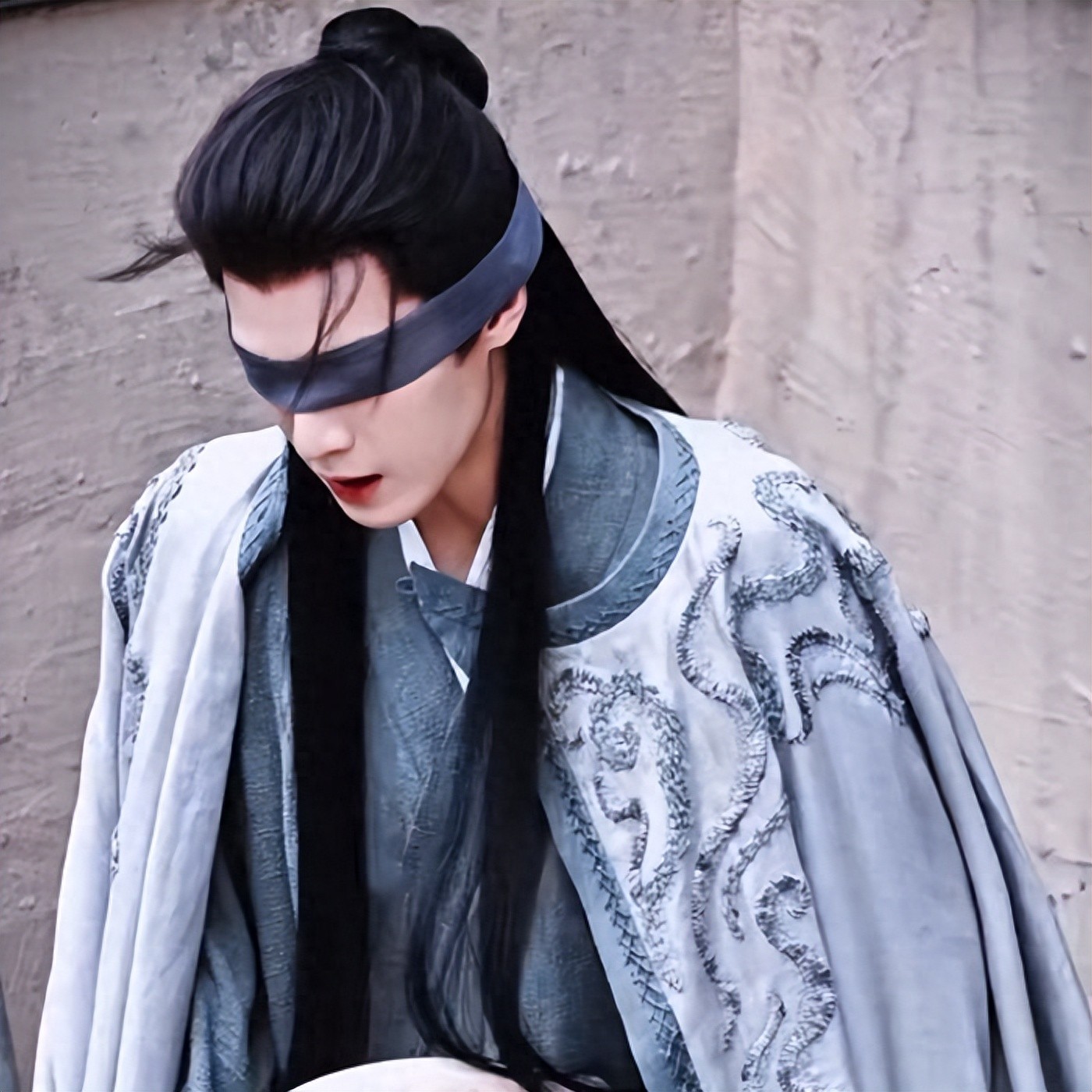 李昀锐《尚公主》蒙眼路透好苏！女主哭戏动人，状态回春太养眼！