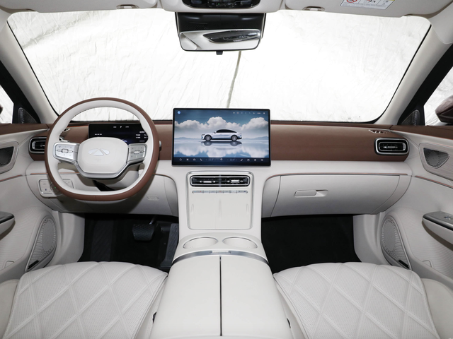 综合续航干到2500公里,安全性还超沃尔沃?奇瑞新车又要火了