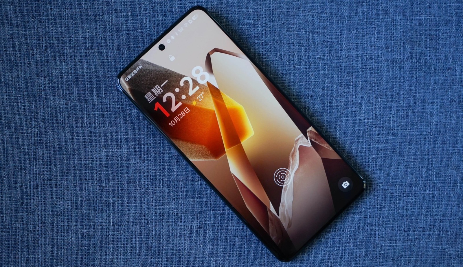 从4499元跌至2999元,骁龙8至尊版+2K屏幕+120变焦,入手再战五年