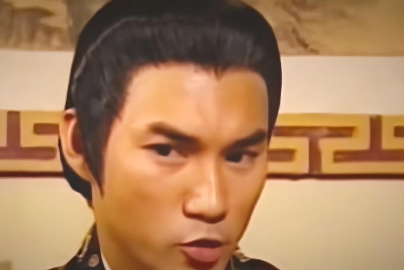 香港知名演员双鬓斑白，至今仍未结婚，和同性友人感情稳定