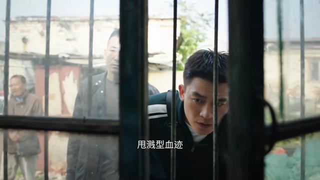 央视力挺！没想到32岁的欧豪，已悄悄走上“伯乐”谢霆锋的老路