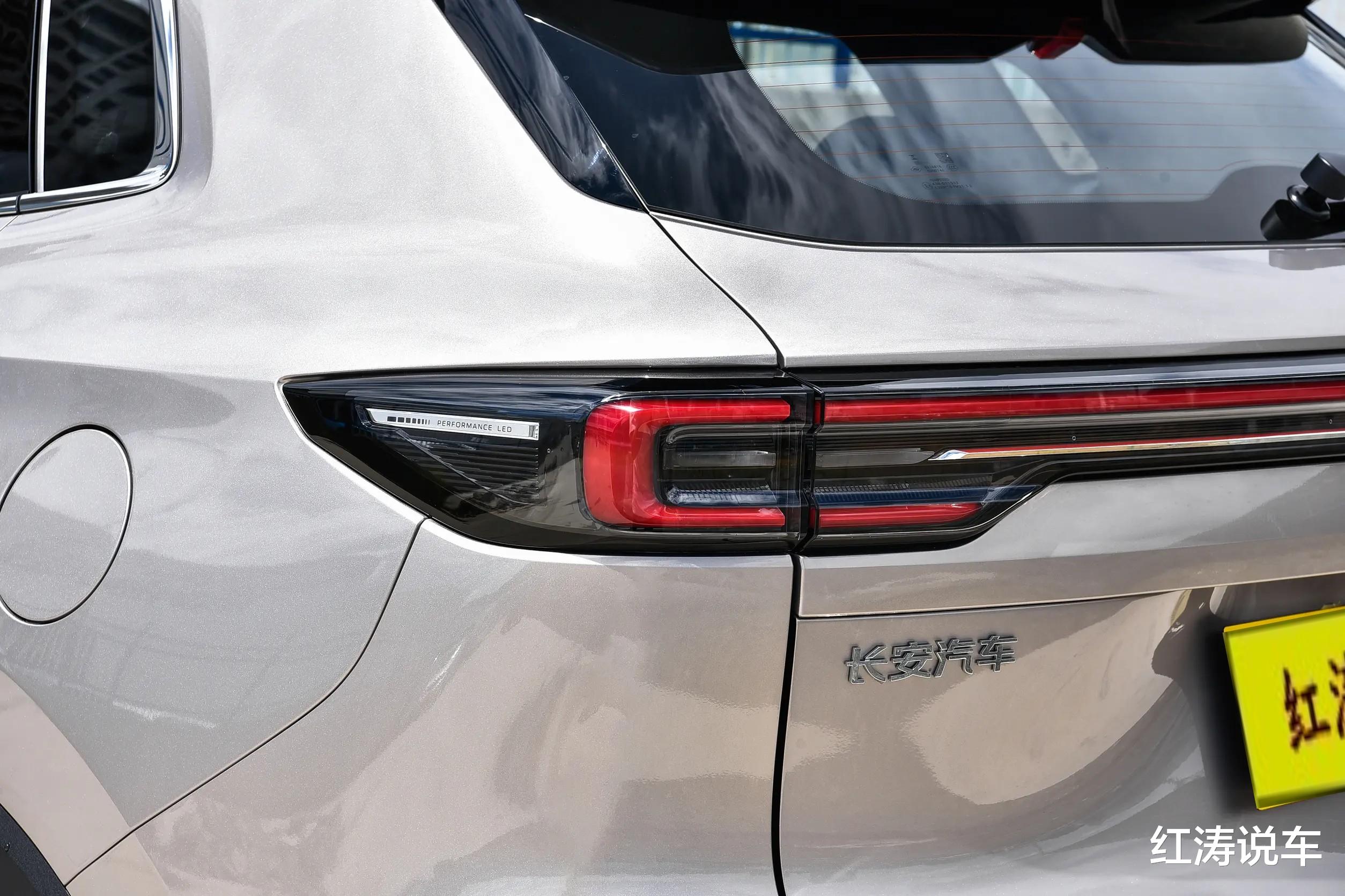 新款长安CS55 PLUS，内饰换装双连屏，配女王副驾，1.5T新蓝鲸动力