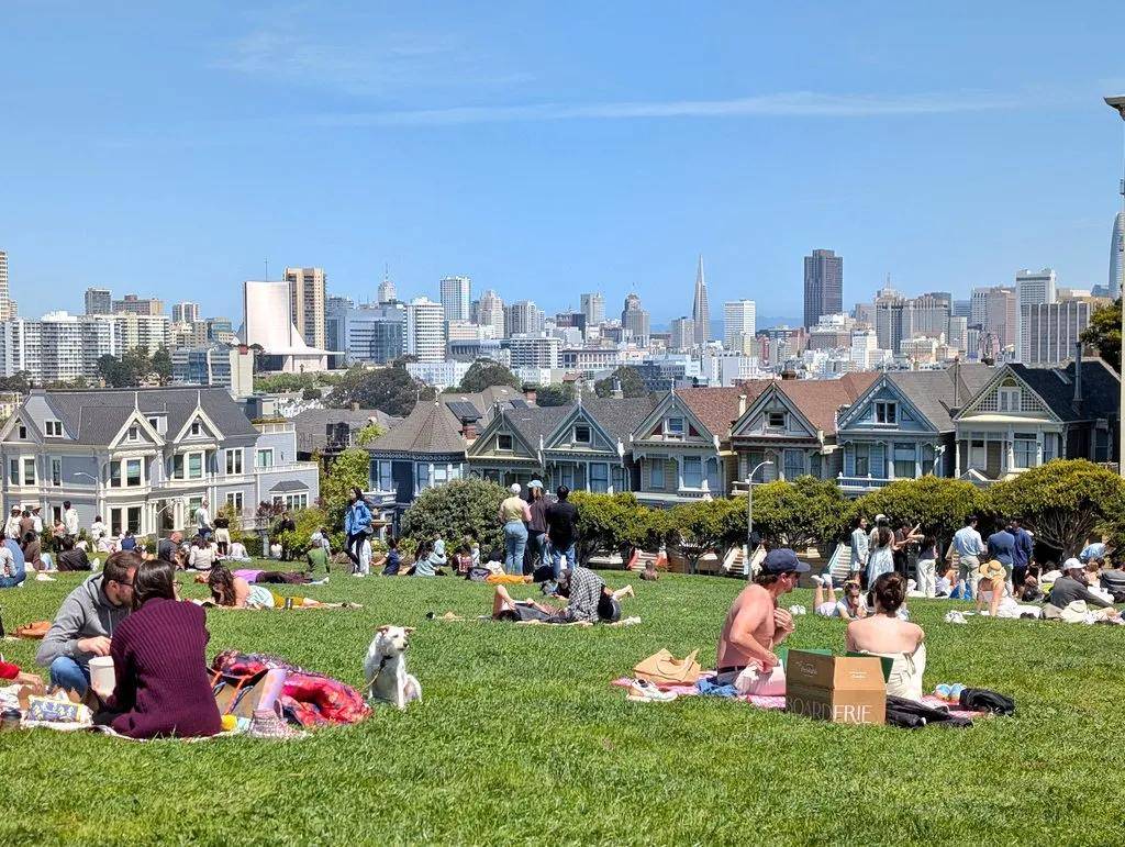 谷歌搞了一個神秘模型Nano-Banana？實測：強到離譜，但有3大硬傷