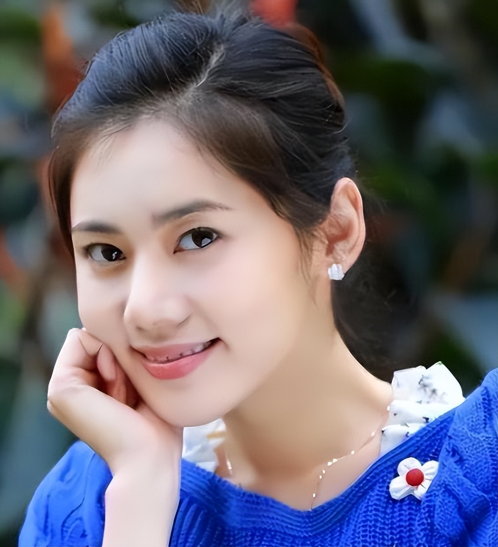 于晓光也没想到，全智贤塌房仅3天，秋瓷炫竟因一个举动口碑暴涨