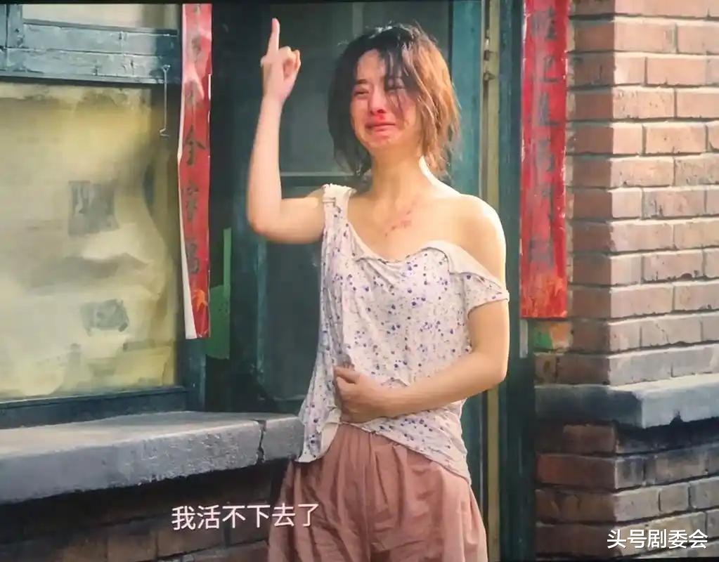 集体翻车？央视点名杨幂刘诗诗，遮羞布被撕开，赵丽颖又赢了