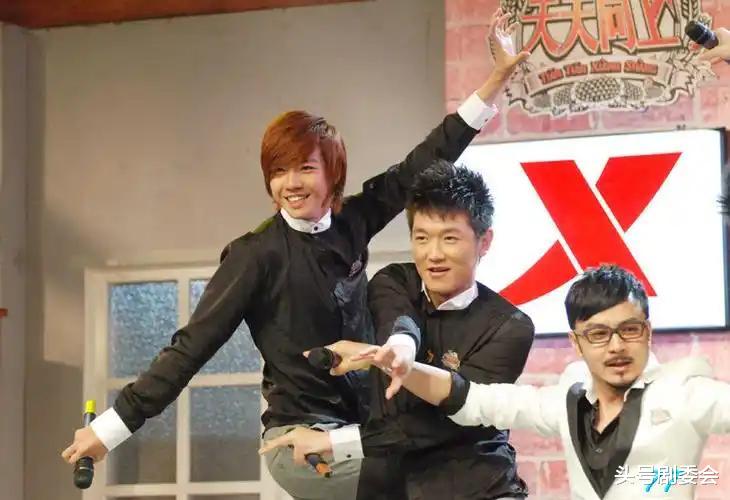 俞灏明王晓晨官宣结婚，文案信息量太大，网友：前女友们情何以堪