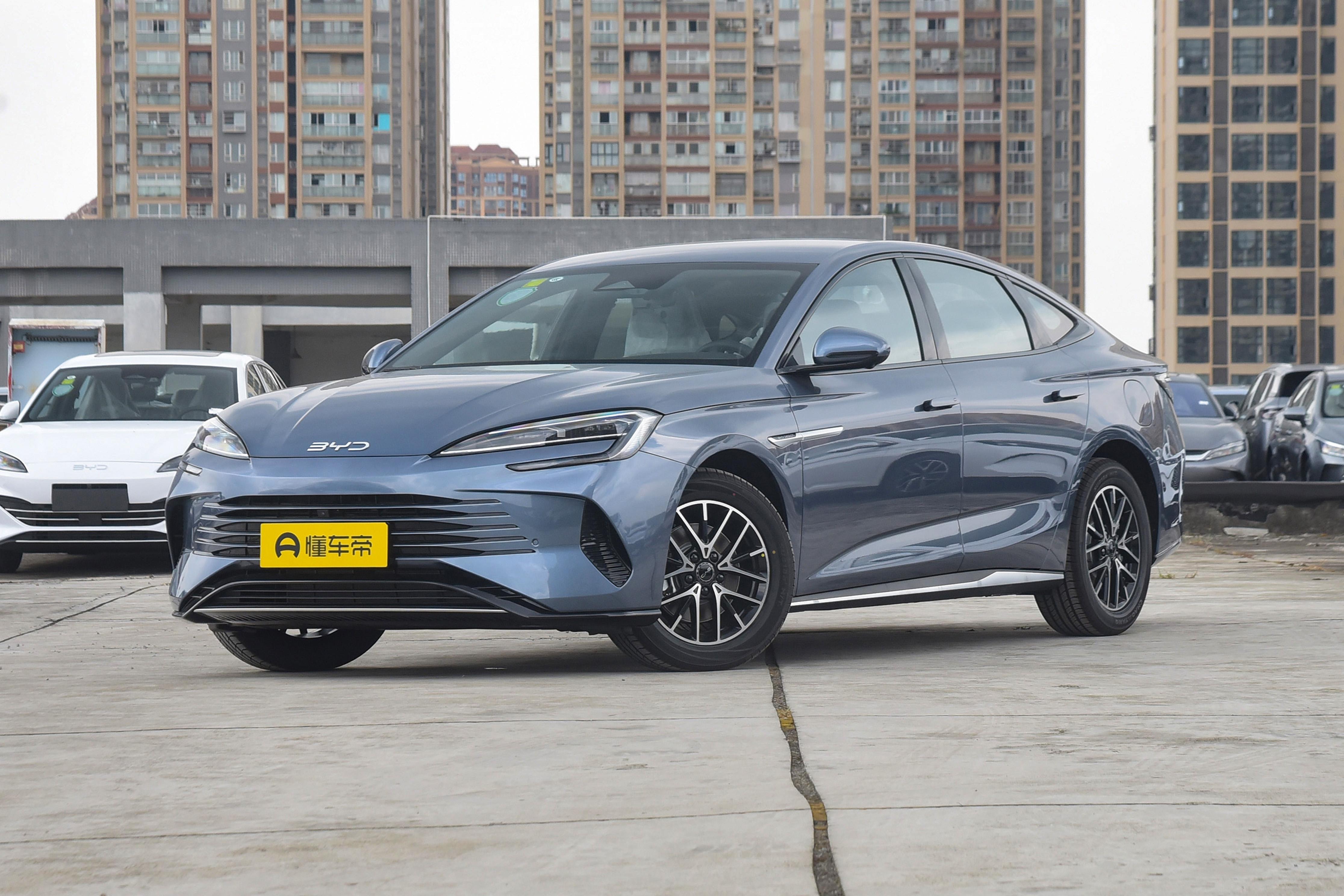 比亚迪再出\爆款\，油耗仅1.62L，轴距2900mm，值得一看